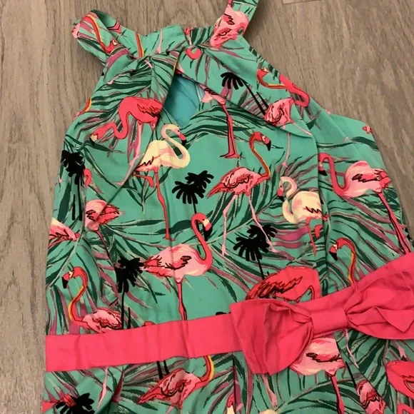 Lindy Bop green flamingo cotton swing dress - Picture 2 of 11